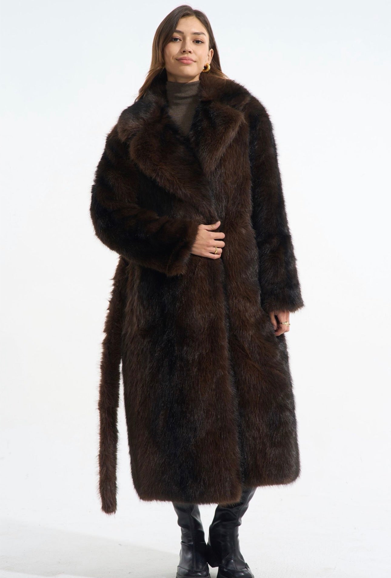 Arctic Vintage Maxi Style Chunky Faux Fur Jacket